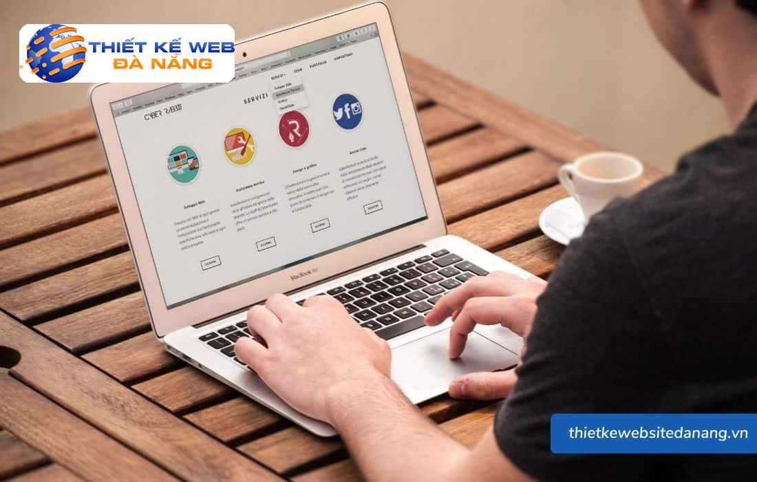 Cần cân nhắc thiết kế khi lựa chọn mẫu website gốm sứ vintage